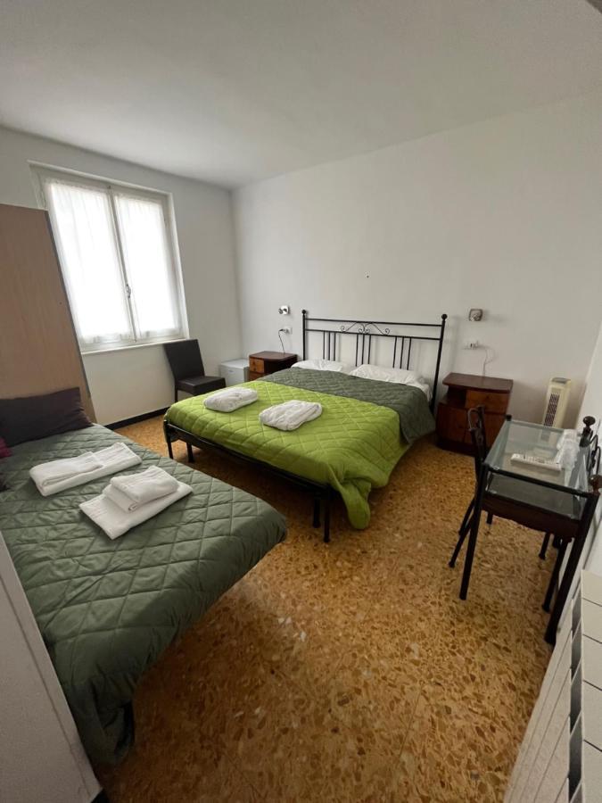 Yolo Rooms Bonassola Eksteriør bilde